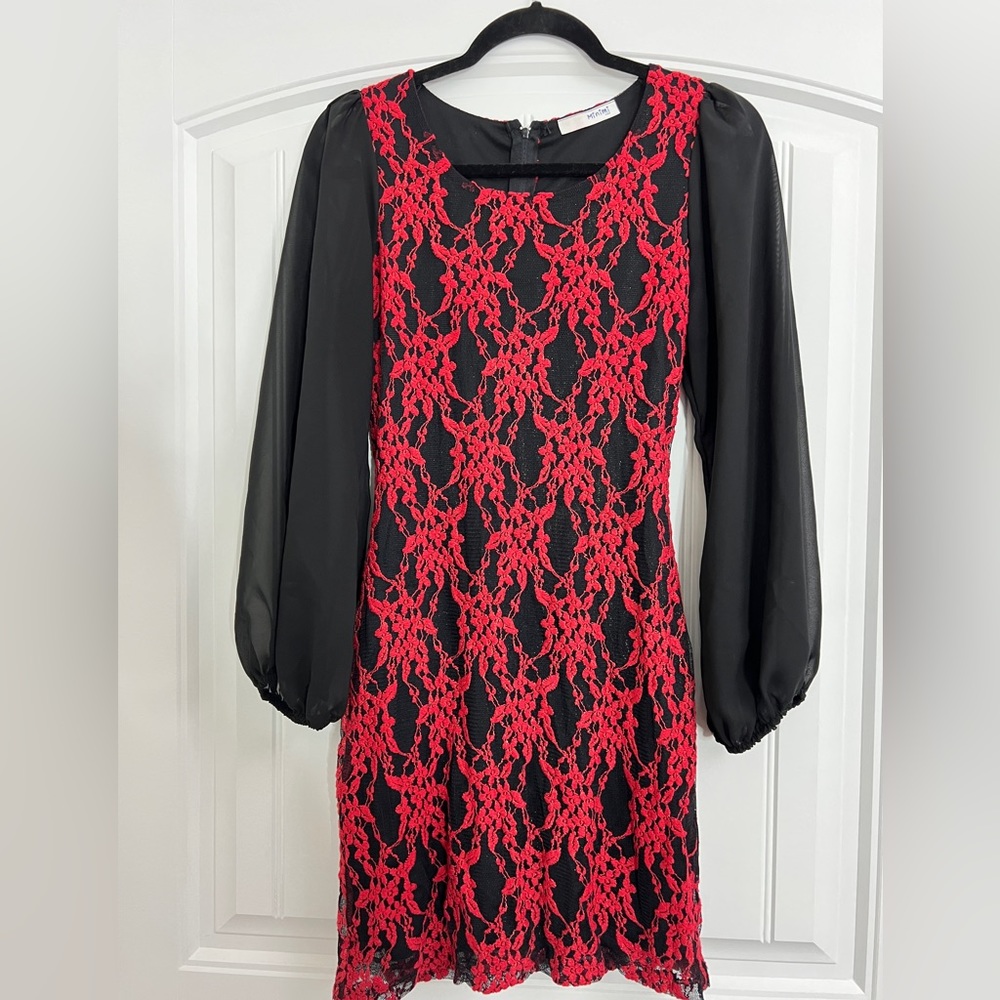 Body hugging tunic dress